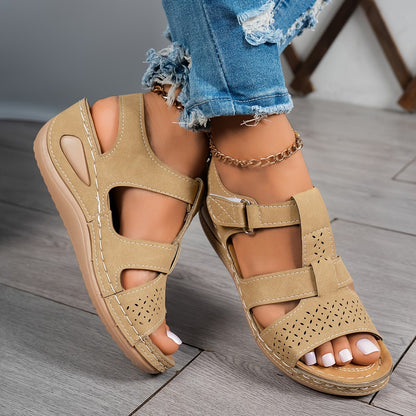 Trendy Wedge-Heeled Sandals with a Thick Sole