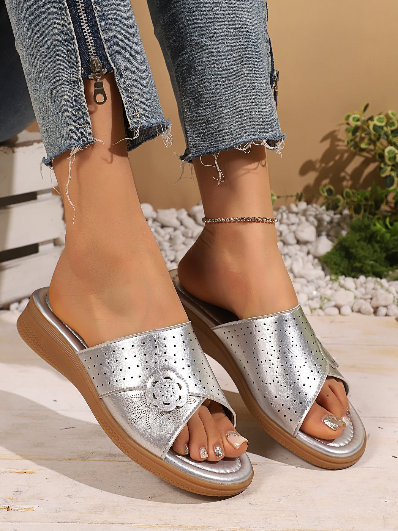 🔥Best Seller-Last Day Sale 60% OFF🔥Floral Decorated Wedge Heel Sandals for Women