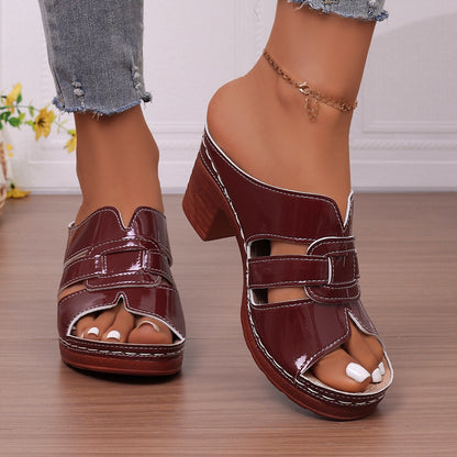 🔥Last Day Sale 60%🔥Women's Hollow-out Platform Retro Wooden Sandals